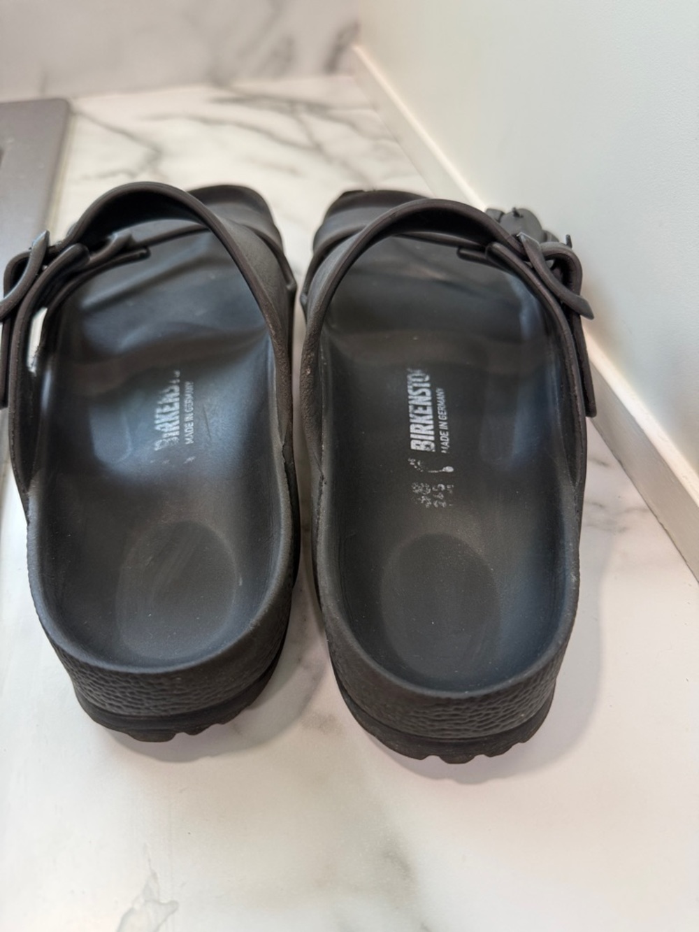 Birkenstock Arizona women’s size 38 EVA sandal in black - Picture 5 of 8